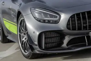 Mercedes-AMG GT R Pro