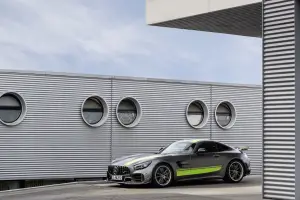 Mercedes-AMG GT R Pro