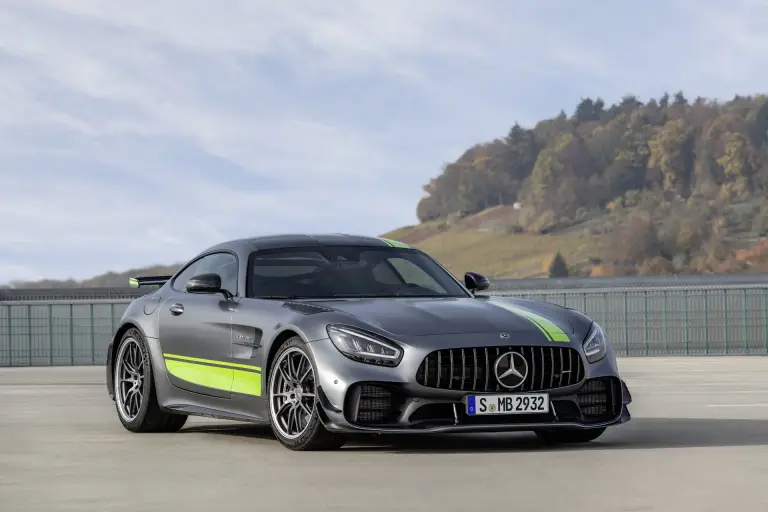 Mercedes-AMG GT R Pro - 9