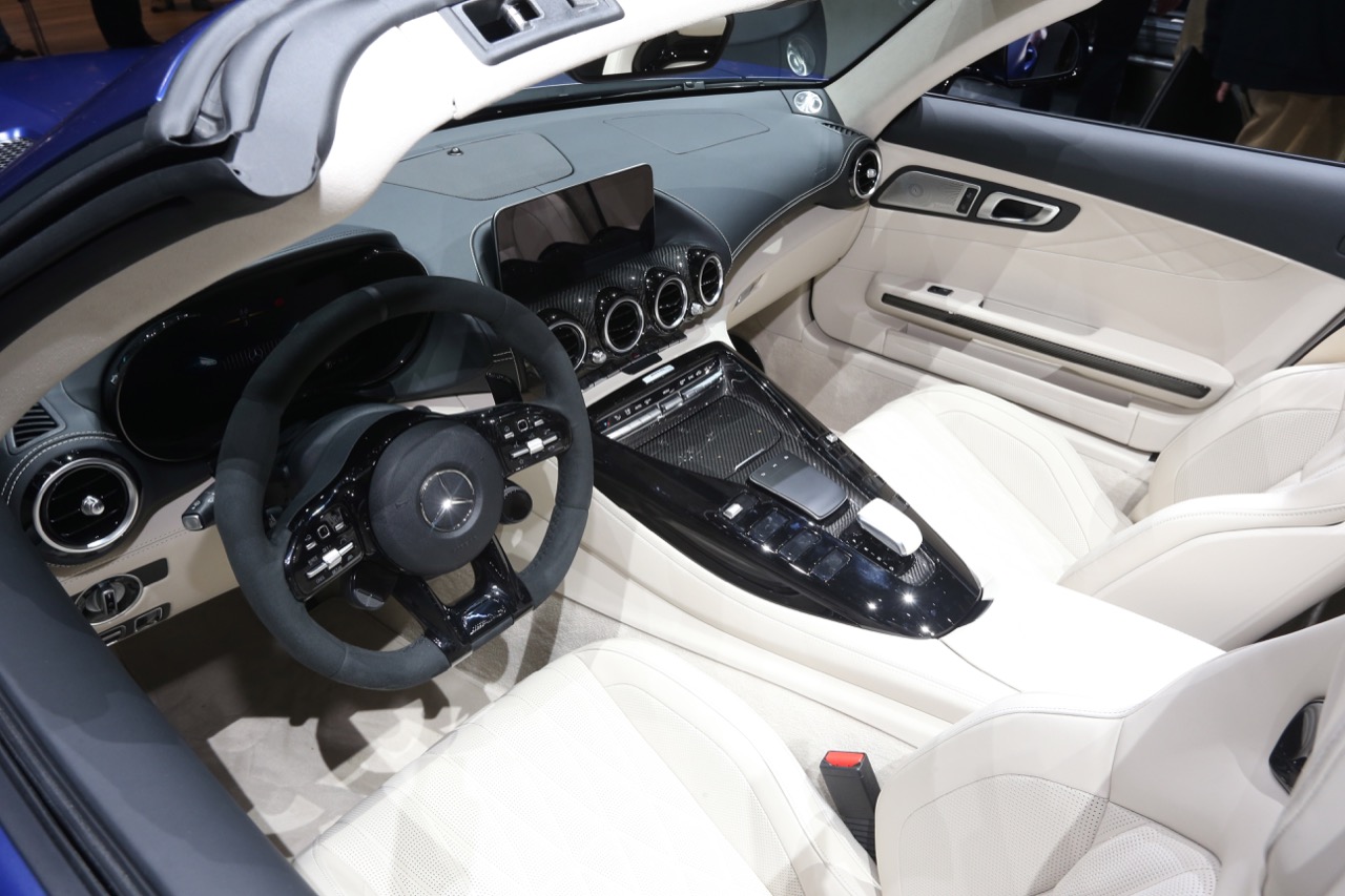 Mercedes-AMG GT R Roadster - Salone di Ginevra 2019 