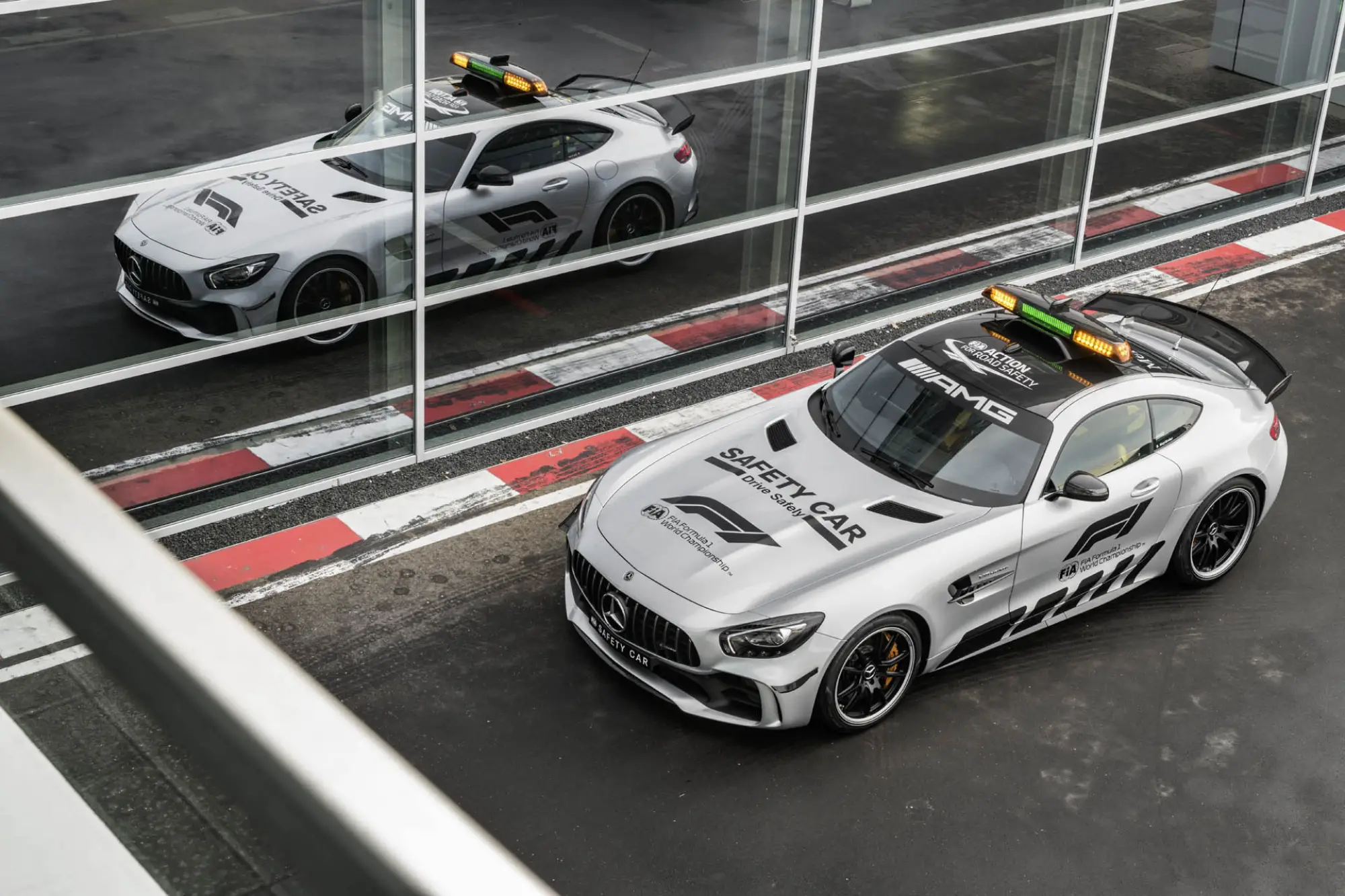 Mercedes-AMG GT R - Safety Car F1 2018 - 11