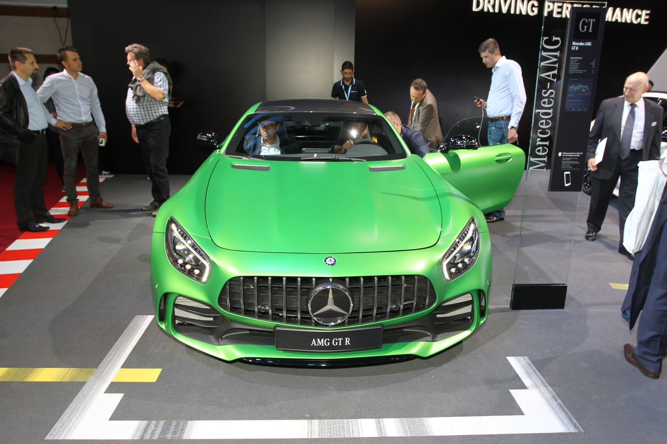 Mercedes AMG GT R - Salone di Parigi 2016