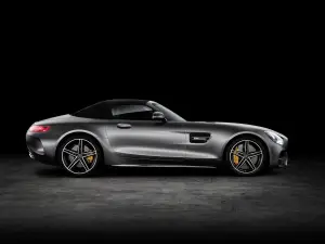 Mercedes-AMG GT Roadster e GT C Roadster