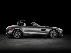 Mercedes-AMG GT Roadster e GT C Roadster