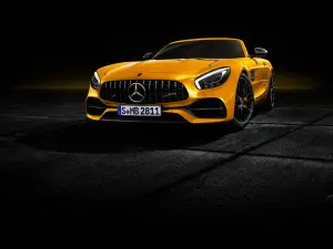 Mercedes AMG GT S Roadster - 10