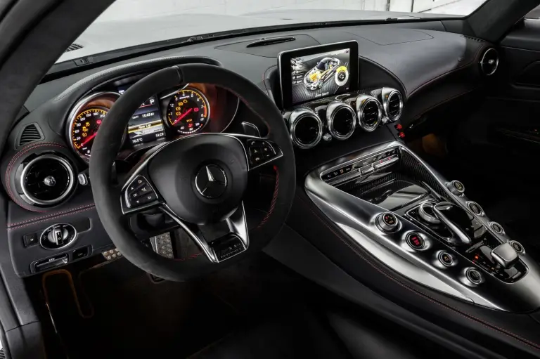 Mercedes AMG GT S Safety Car DTM 2015 - 10