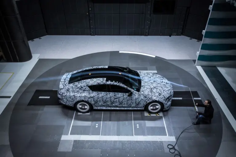 Mercedes-AMG GT4 - Nuovi Teaser - 2