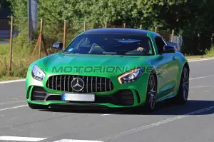 Mercedes-AMG GT4 Road Car - Foto spia 25-08-2017 - 1