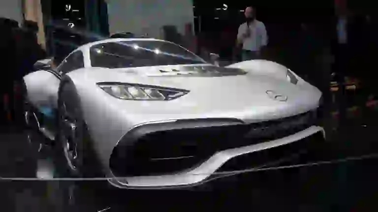 Mercedes-AMG Project ONE Foto Live - Salone di Francoforte 2017 - 10