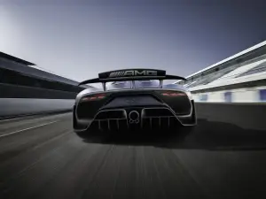 Mercedes AMG Project One foto ufficiali