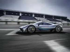 Mercedes AMG Project One foto ufficiali