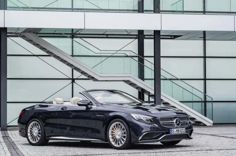 Mercedes-AMG S 65 Cabrio - 11