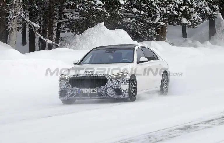 Mercedes-AMG S63 2022 - Foto spia 23-02-2021 - 4