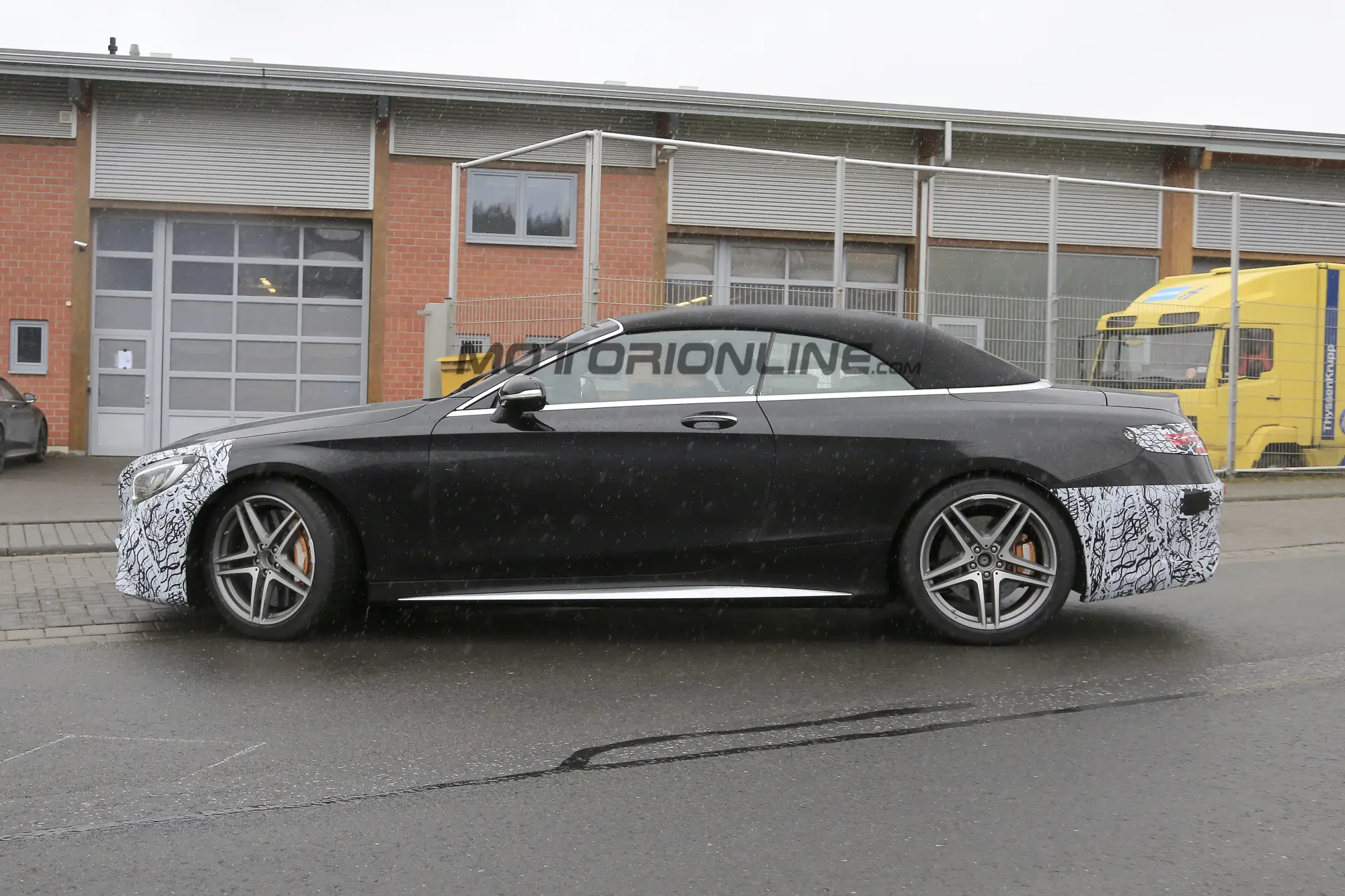 Mercedes-AMG S63 Cabrio MY 2018 - Foto spia 22-03-2017 - 6