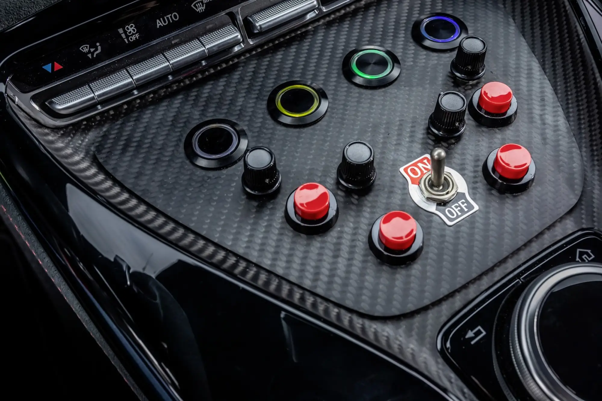 Mercedes-AMG Safety Car e Medical Car F1 2022 - 18