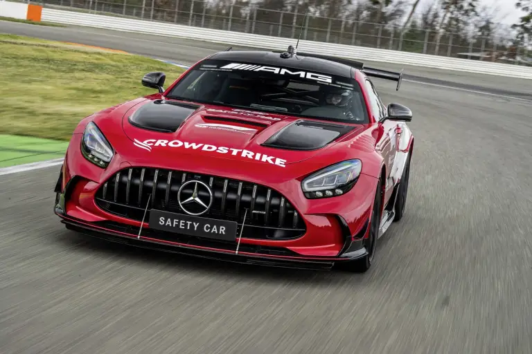 Mercedes-AMG Safety Car e Medical Car F1 2022 - 54