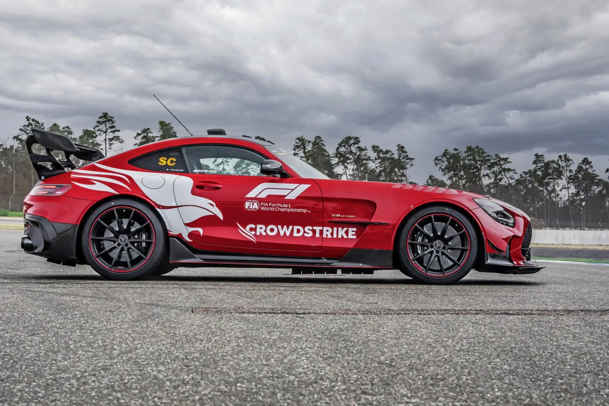 Mercedes-AMG Safety Car e Medical Car F1 2022 - 45