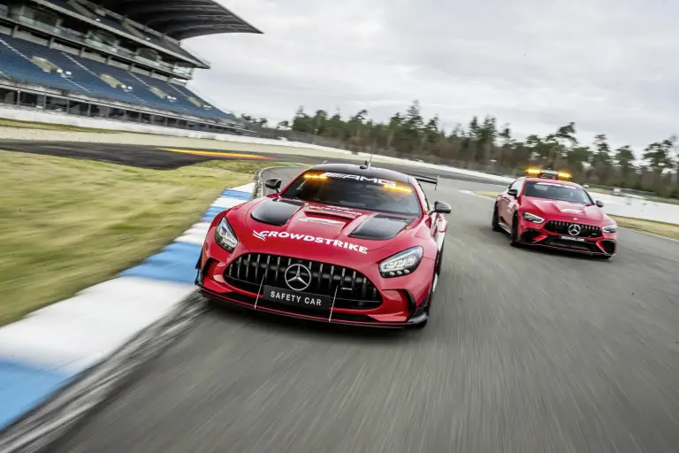 Mercedes-AMG Safety Car e Medical Car F1 2022 - 8