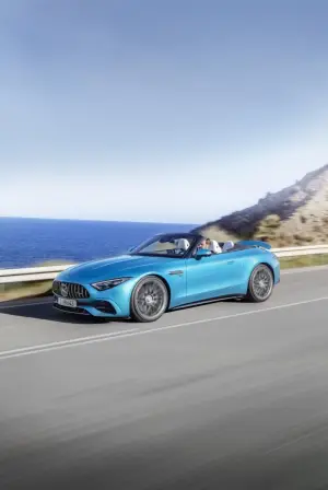 Mercedes-AMG SL 43 - Foto