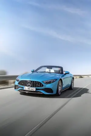 Mercedes-AMG SL 43 - Foto