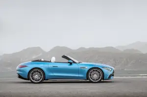 Mercedes-AMG SL 43 - Foto