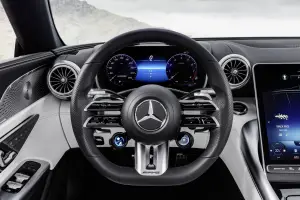 Mercedes-AMG SL 43 - Foto