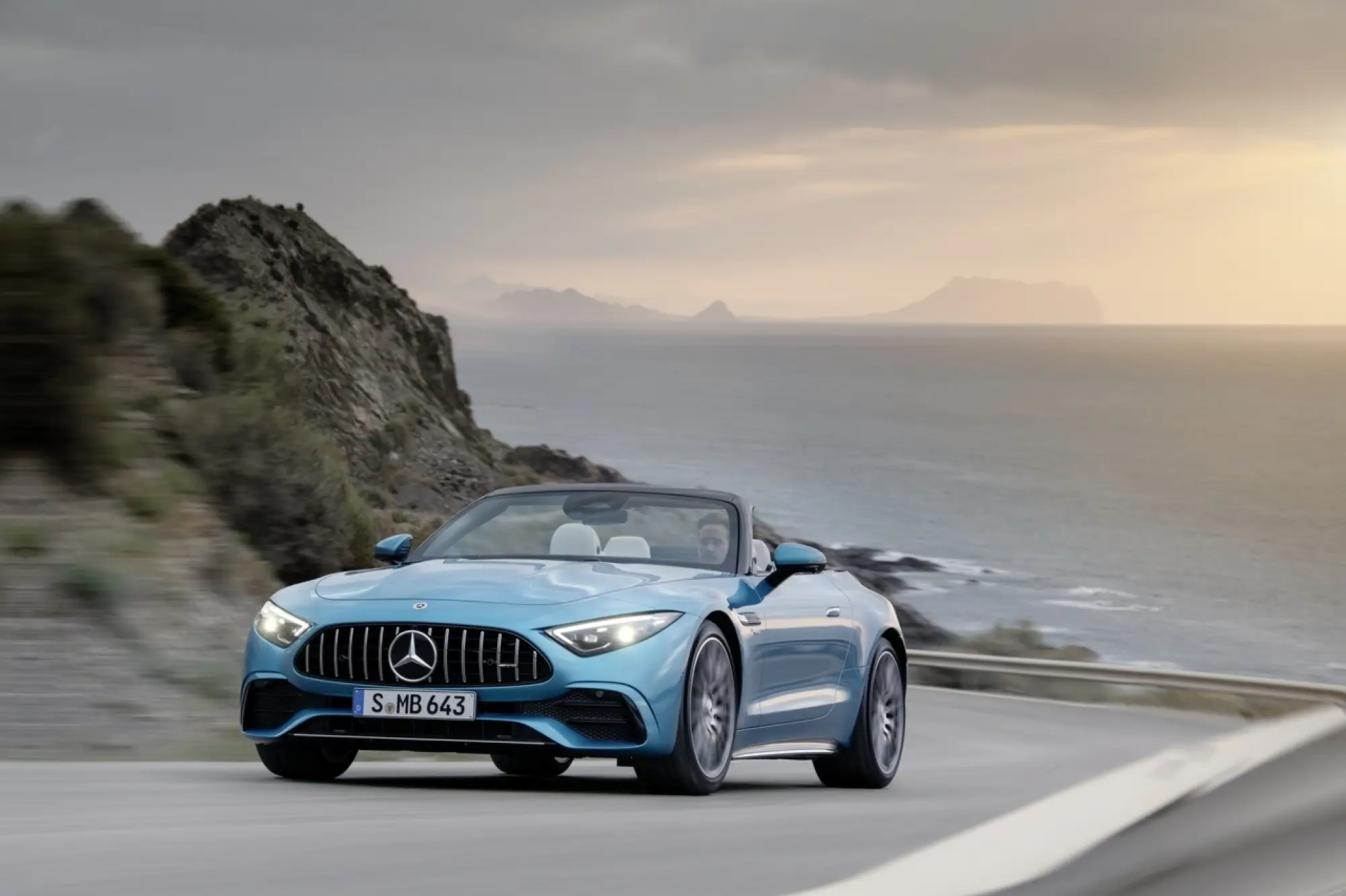Mercedes-AMG SL 43 - Foto - 39