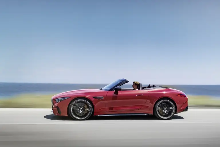 Mercedes-AMG SL 63 - Foto - 28