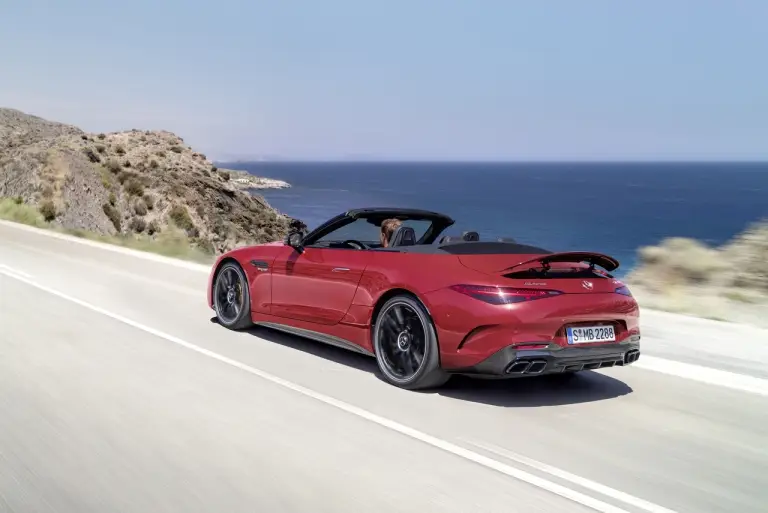 Mercedes-AMG SL 63 - Foto - 13