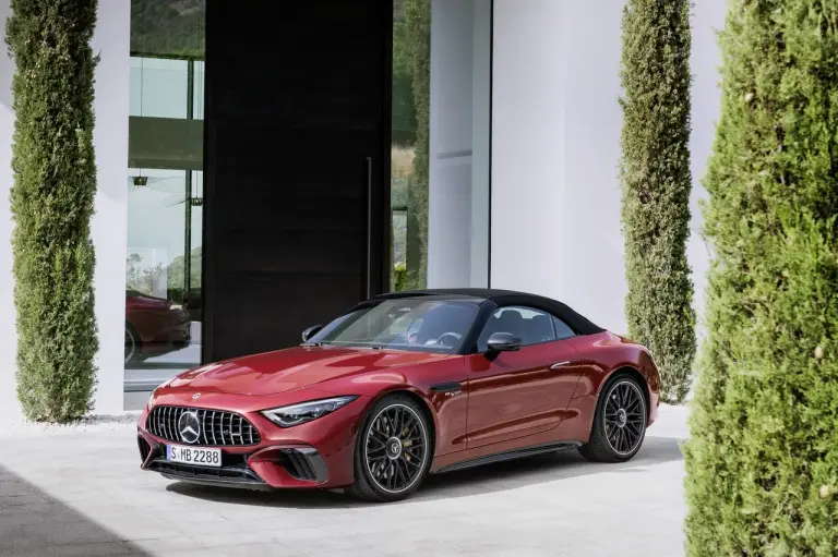 Mercedes-AMG SL 63 - Foto - 3