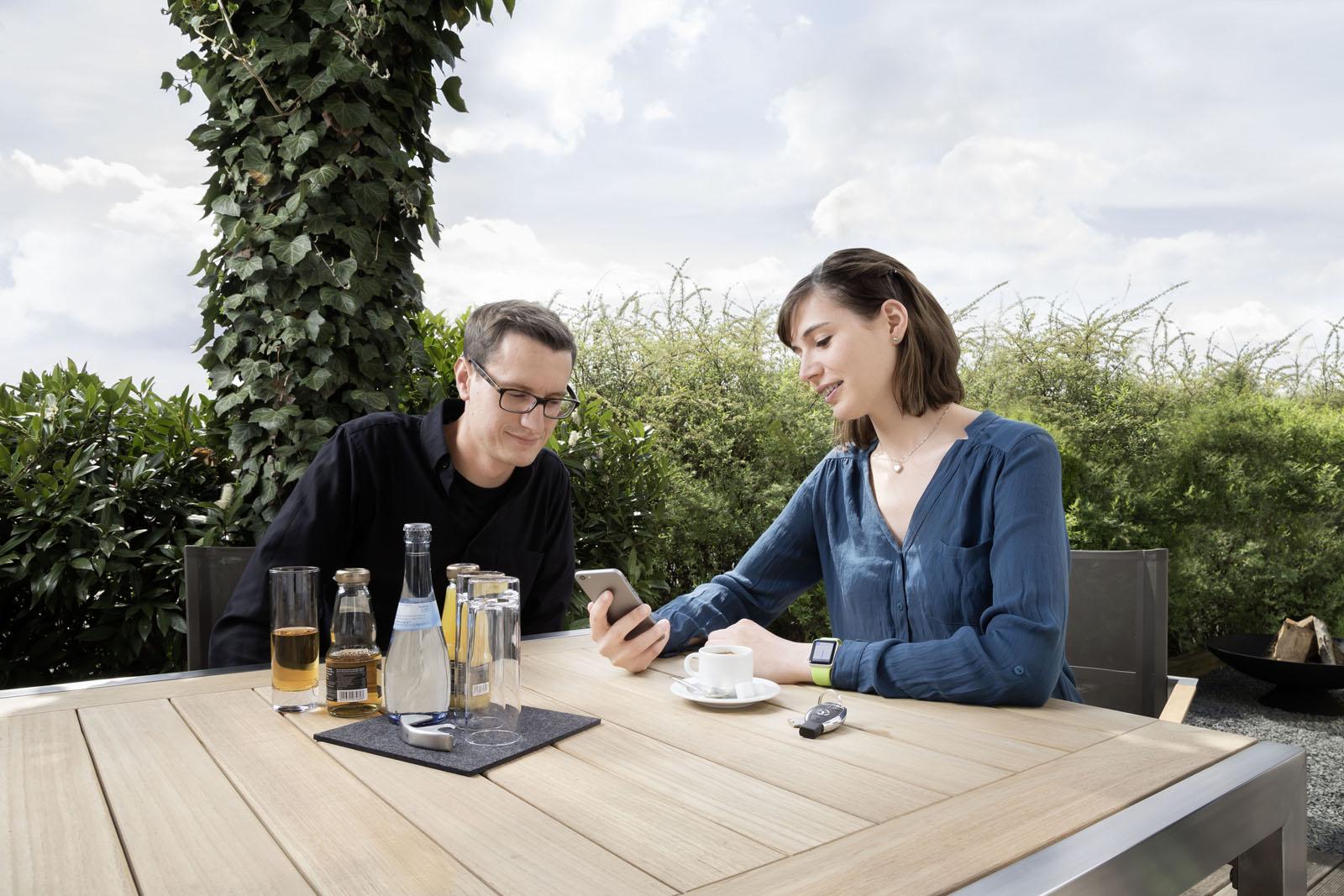 Mercedes app Apple Watch