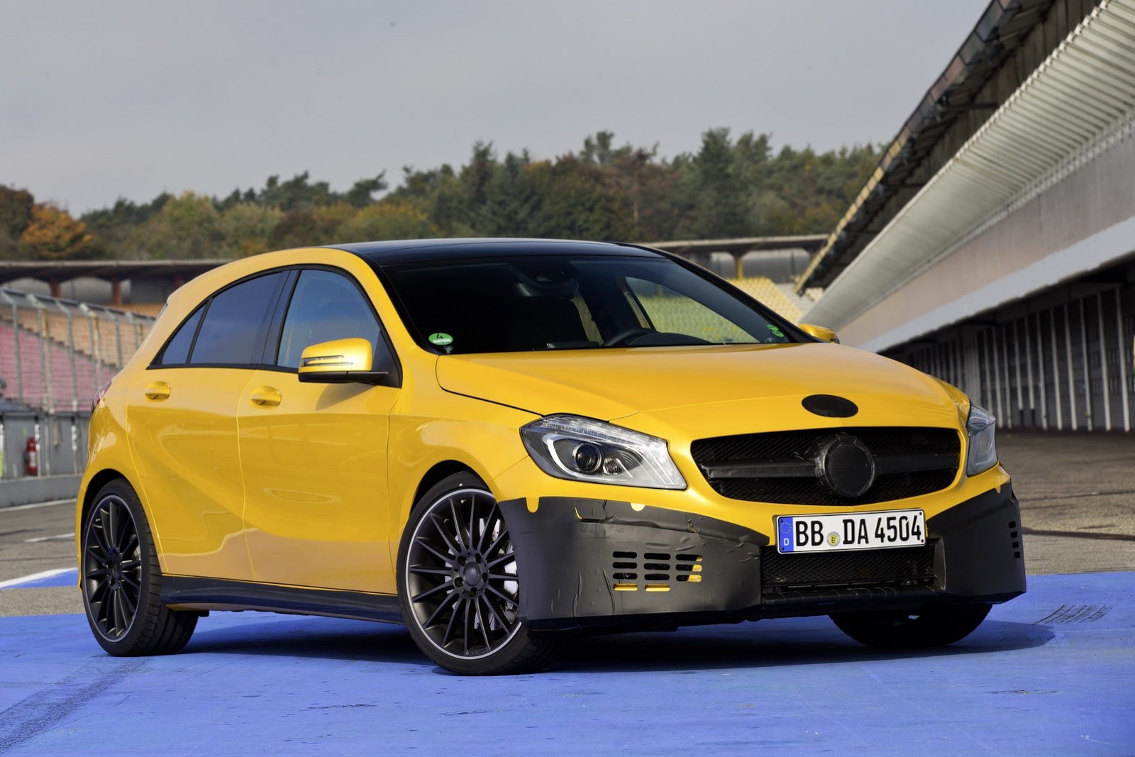 Mercedes-Benz A45 AMG