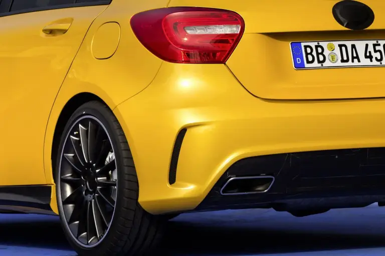 Mercedes-Benz A45 AMG - 3