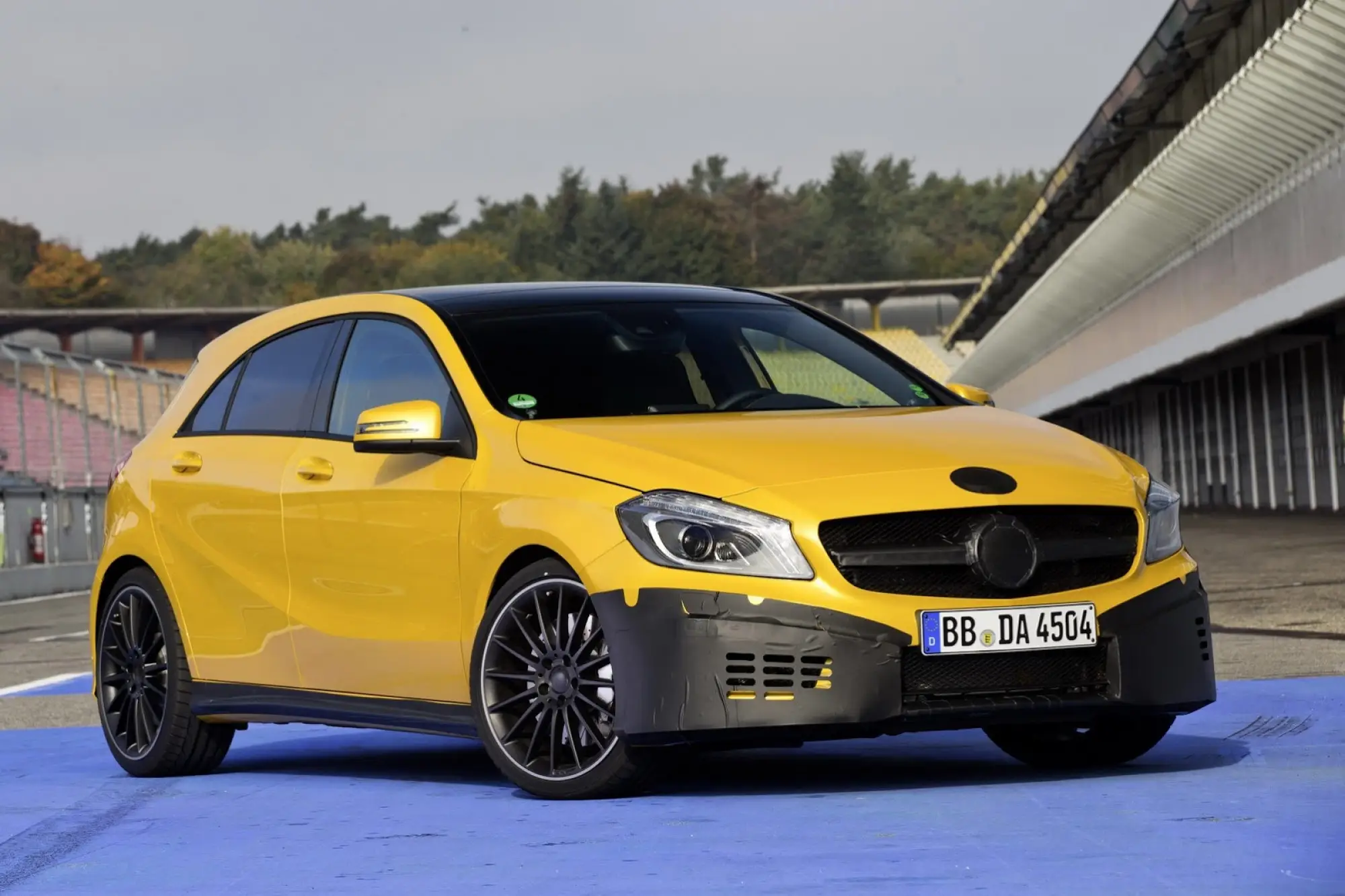 Mercedes-Benz A45 AMG - 4