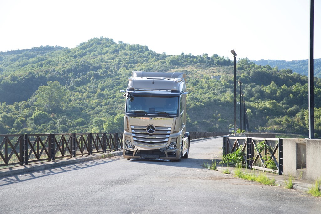 Mercedes-Benz Actros Iconic Edition