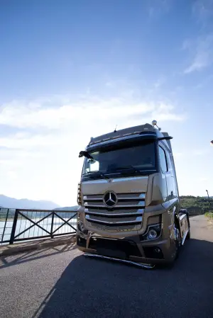 Mercedes-Benz Actros Iconic Edition - 2