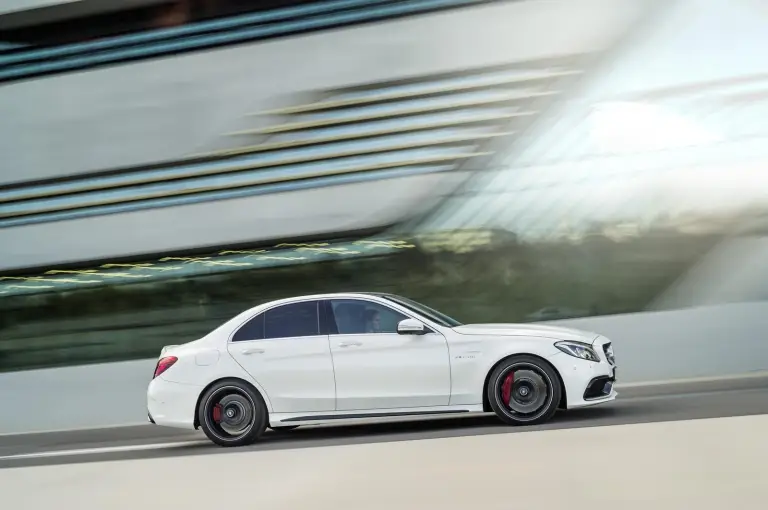 Mercedes-Benz C63 AMG - 2015 - 17