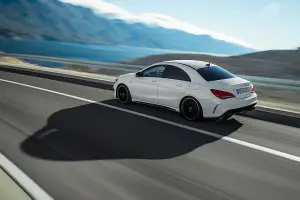 Mercedes-Benz CLA 45 AMG - 2