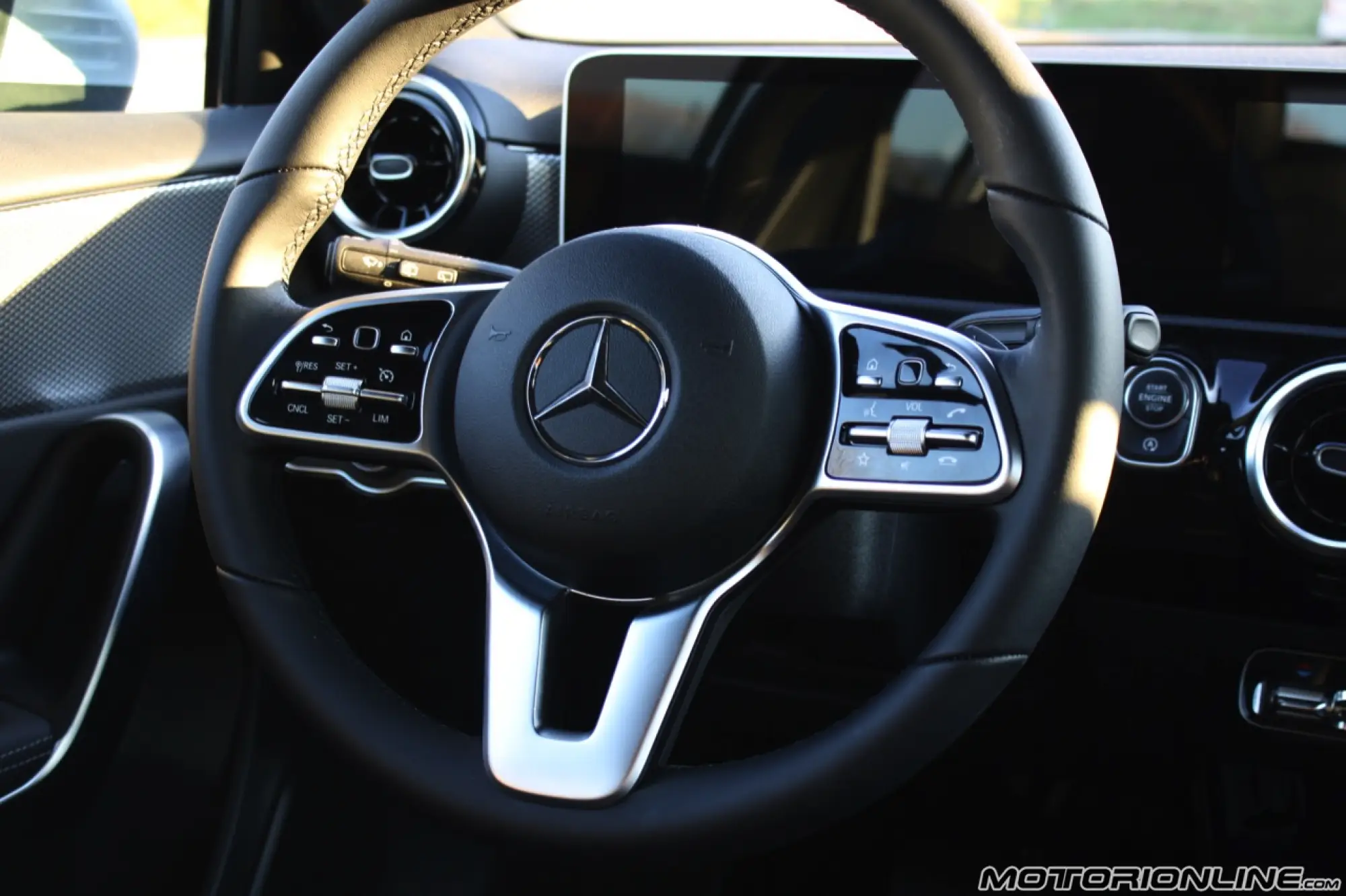 Mercedes-Benz Classe A 180 Sport - PROVA SU STRADA - 38