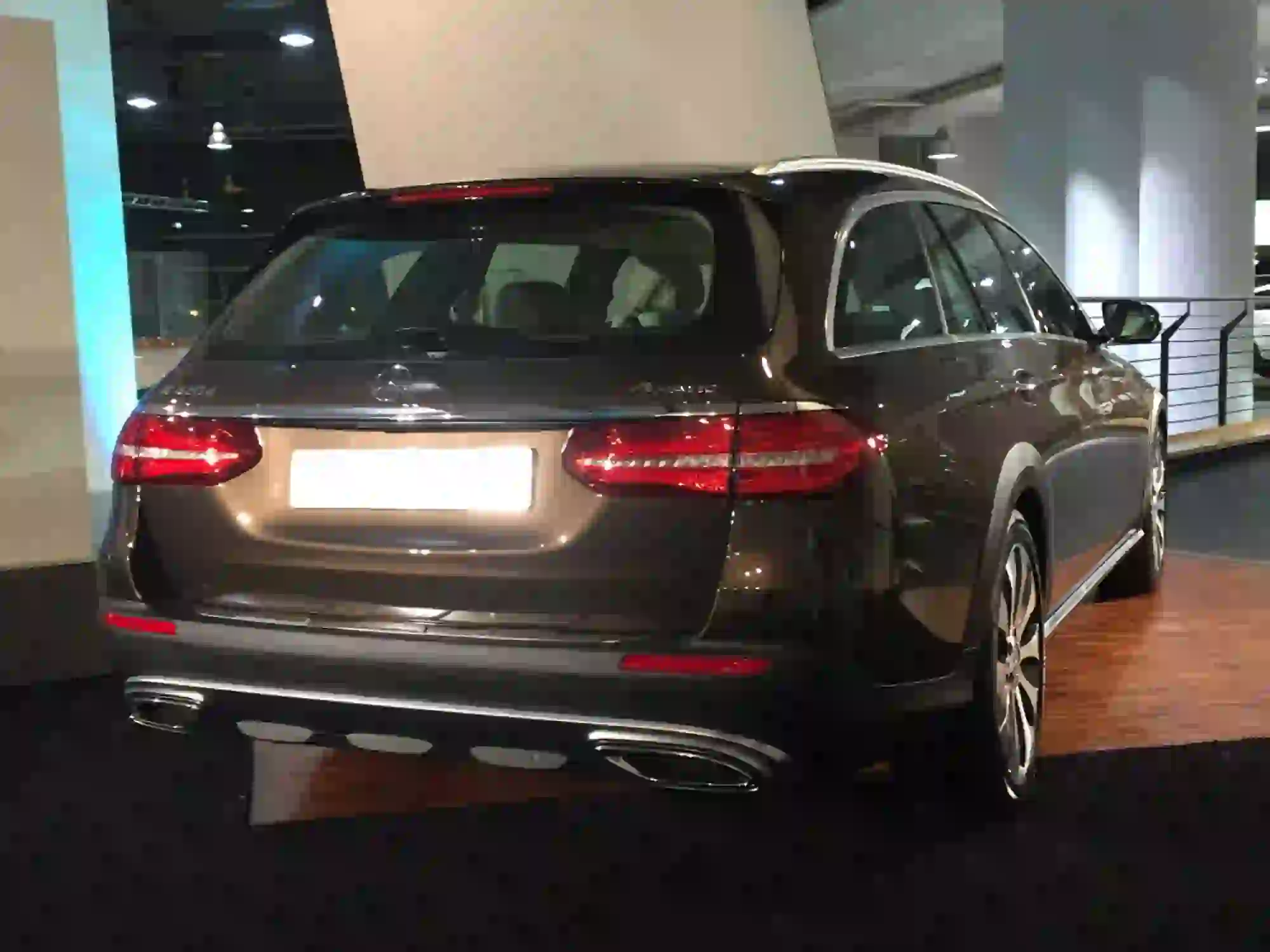 Mercedes-Benz Classe E 4MATIC All-Terrain - anteprima italiana - 39