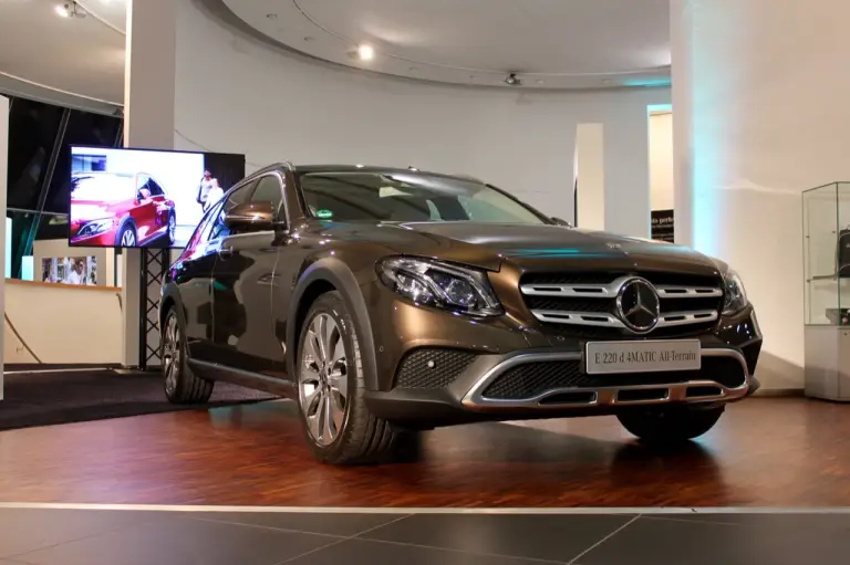 Mercedes-Benz Classe E 4MATIC All-Terrain - anteprima italiana - 37