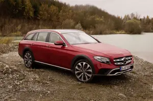 Mercedes-Benz Classe E 4MATIC All-Terrain - nuova galleria