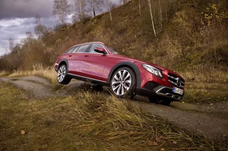 Mercedes-Benz Classe E 4MATIC All-Terrain - nuova galleria - 12