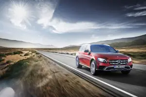 Mercedes-Benz Classe E 4MATIC All-Terrain - nuova galleria