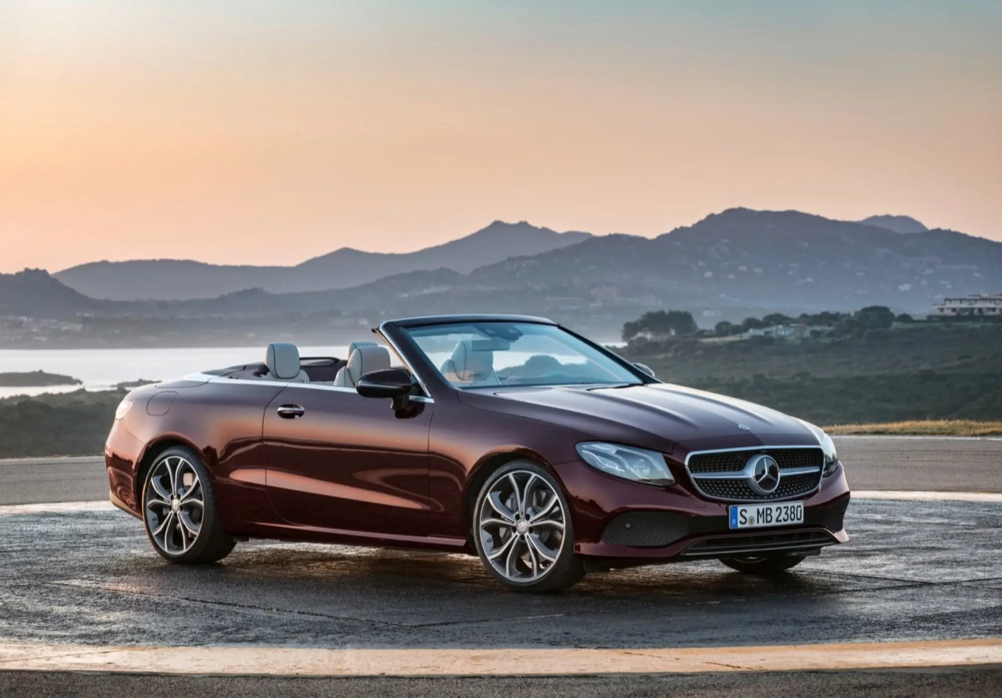 Mercedes-Benz Classe E Cabriolet 2018 - nuova galleria - 7