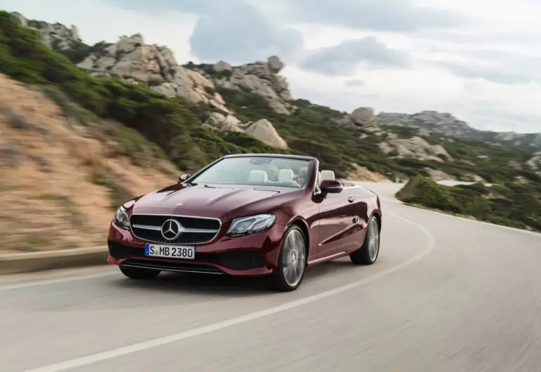 Mercedes-Benz Classe E Cabriolet 2018 - nuova galleria - 45