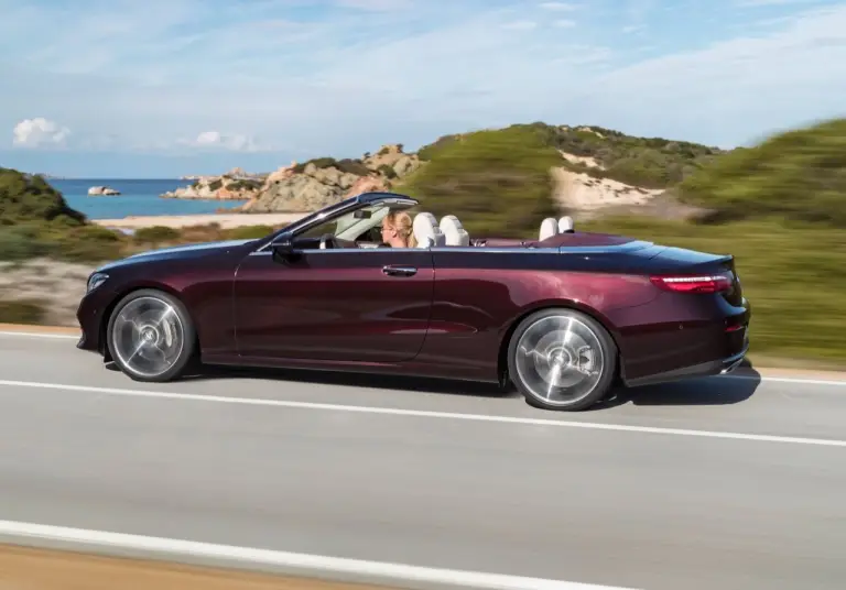 Mercedes-Benz Classe E Cabriolet 2018 - nuova galleria - 57