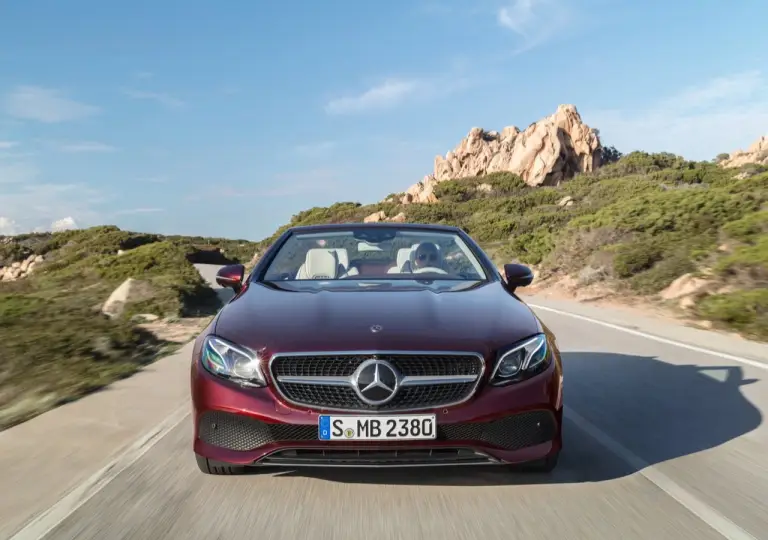 Mercedes-Benz Classe E Cabriolet 2018 - nuova galleria - 68