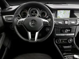 Mercedes-Benz CLS 2012 - 14