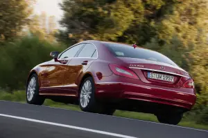 Mercedes-Benz CLS 2012 - 23